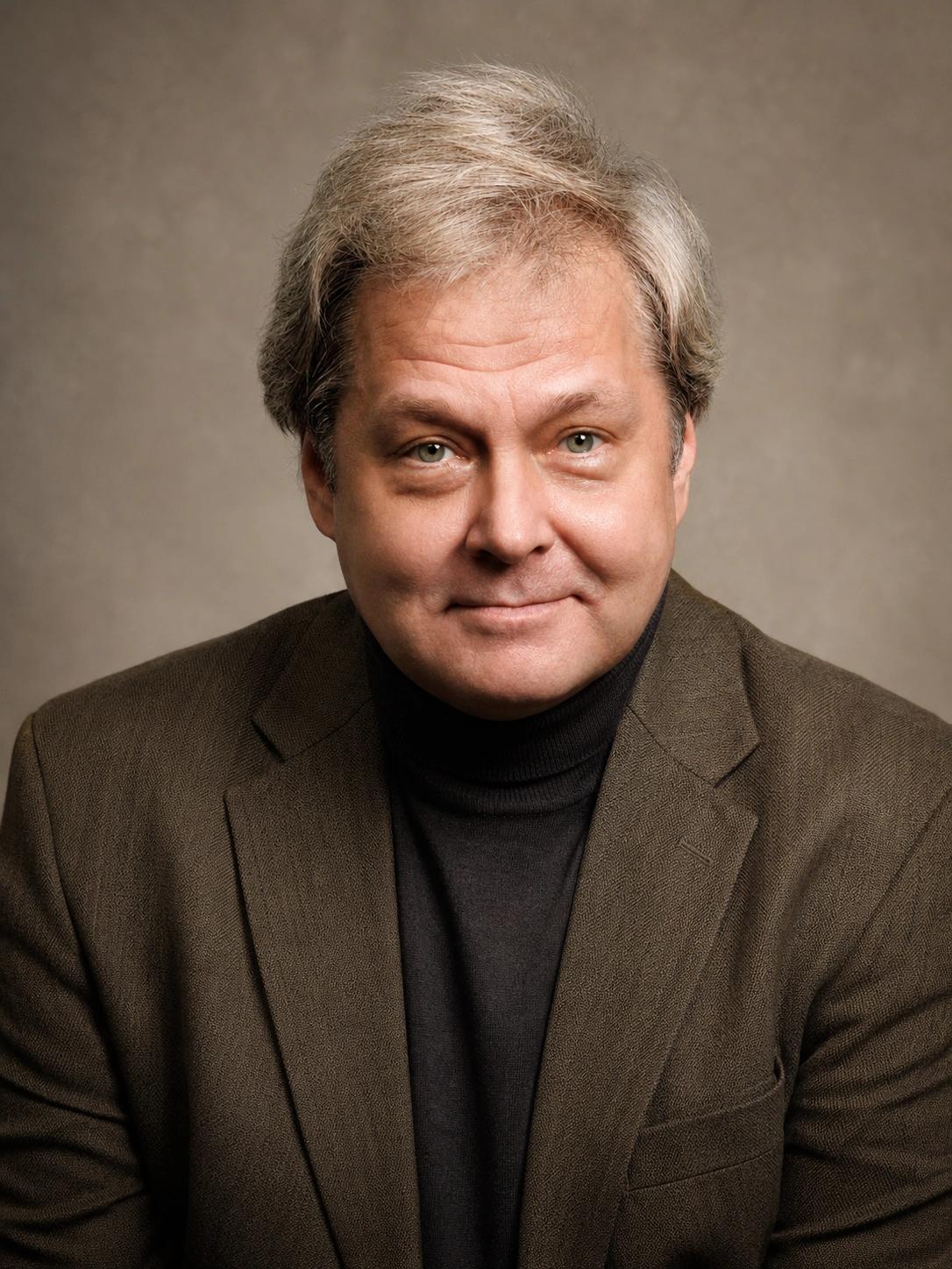 Белый Александр Юрьевич — Заслуженный артист России